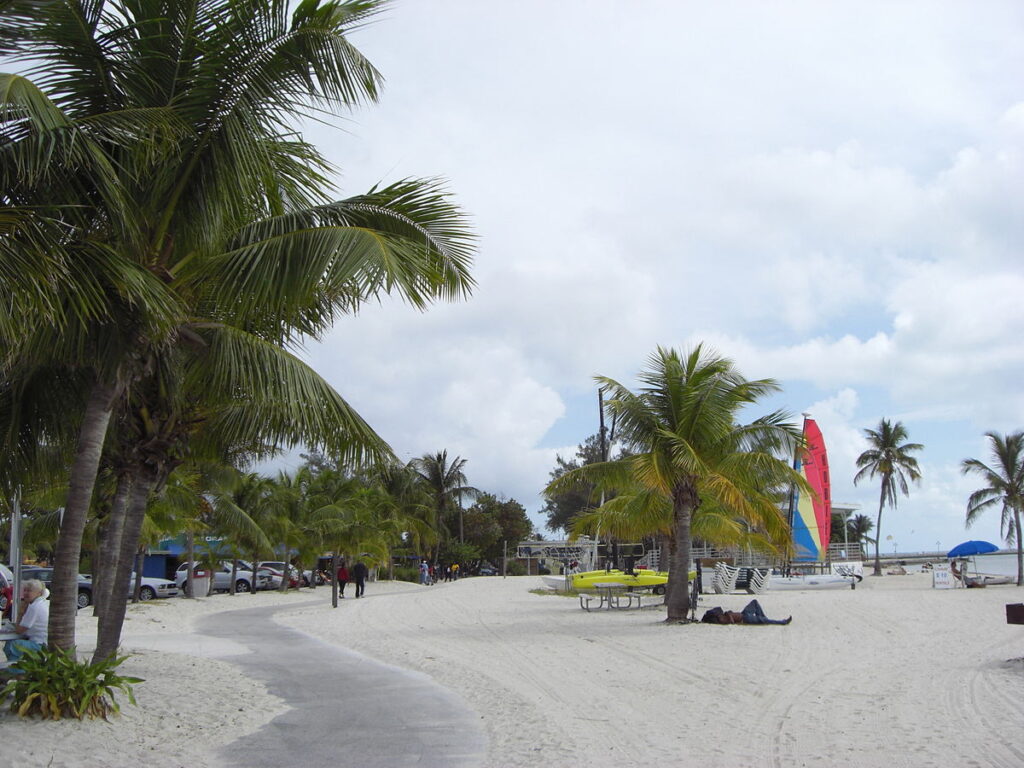 1200px Beach of Key West Florida USA3