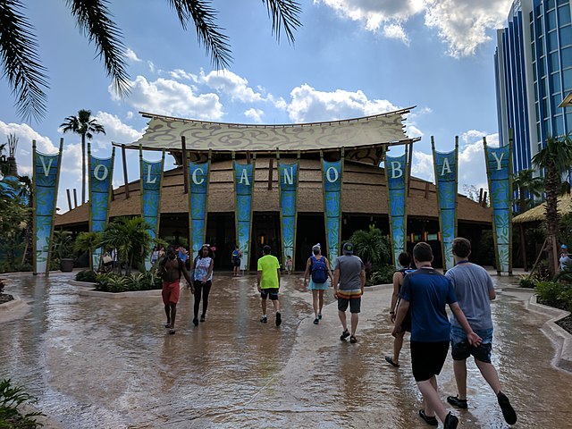 640px Volcano Bay Entrance 37145873331