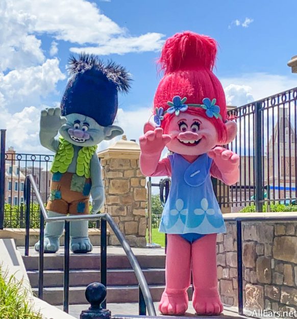 Trolls Universal Orlando 582x625 1