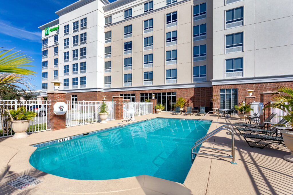 Pool at Holiday Inn Winter Haven a top choice for Legoland Florida Hotel